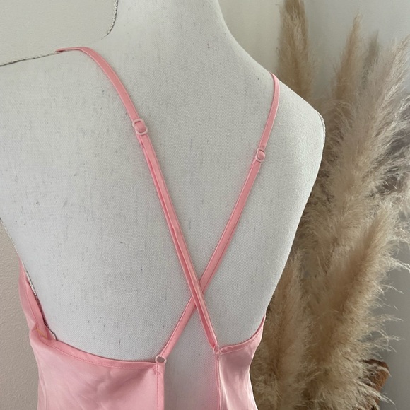 Pink satin lingerie sexy slip nightie fredericks of Hollywood Valentine’s Day - Picture 14 of 16